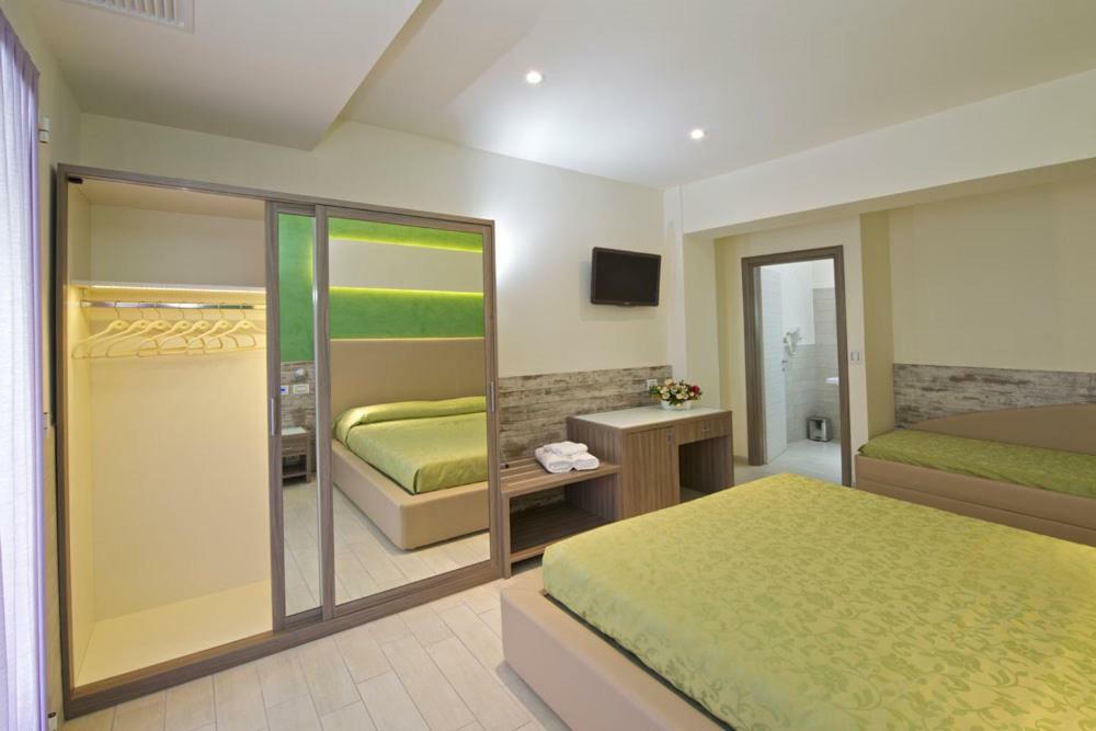 Hotel Splendid Mare Cattolica